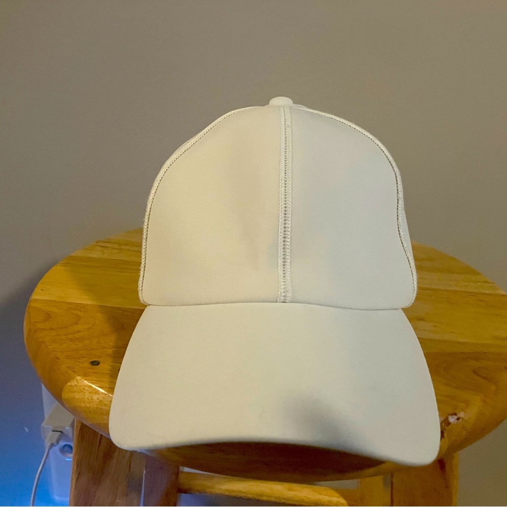 Lululemon hat